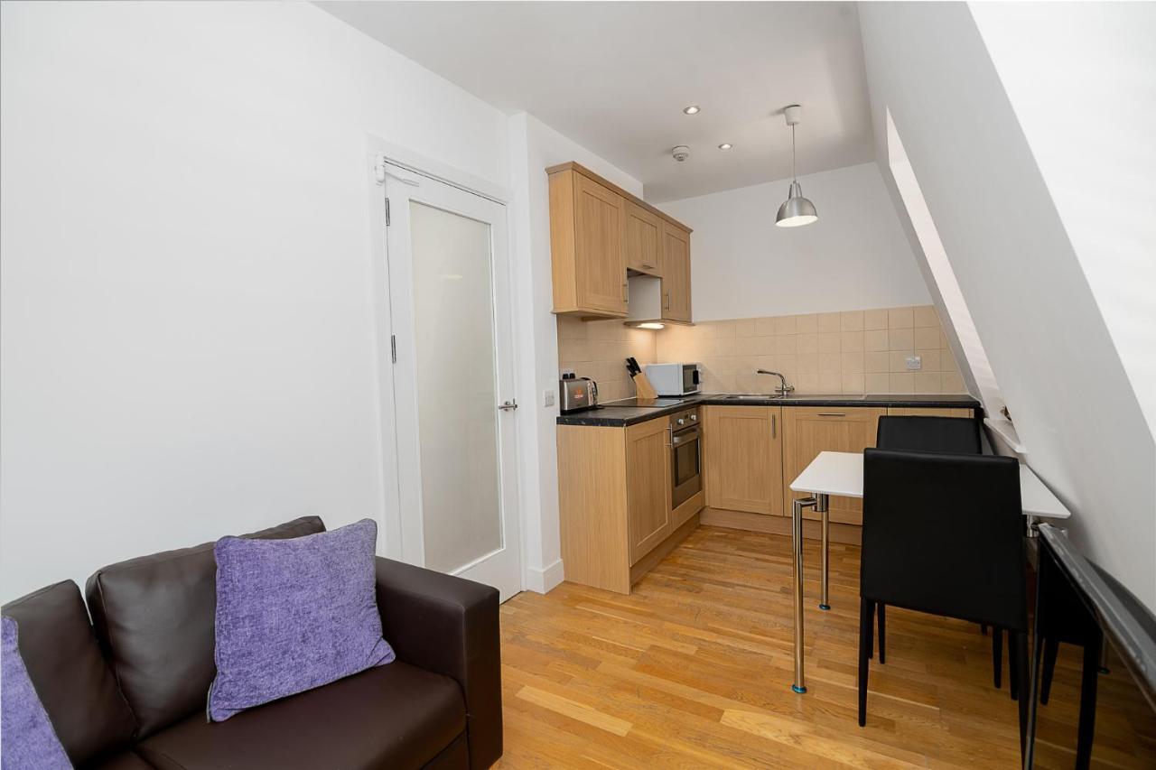 Modern 1 Bed Flat For Up To 2 People In Holborn, London With Free Wifi Apartman Kültér fotó